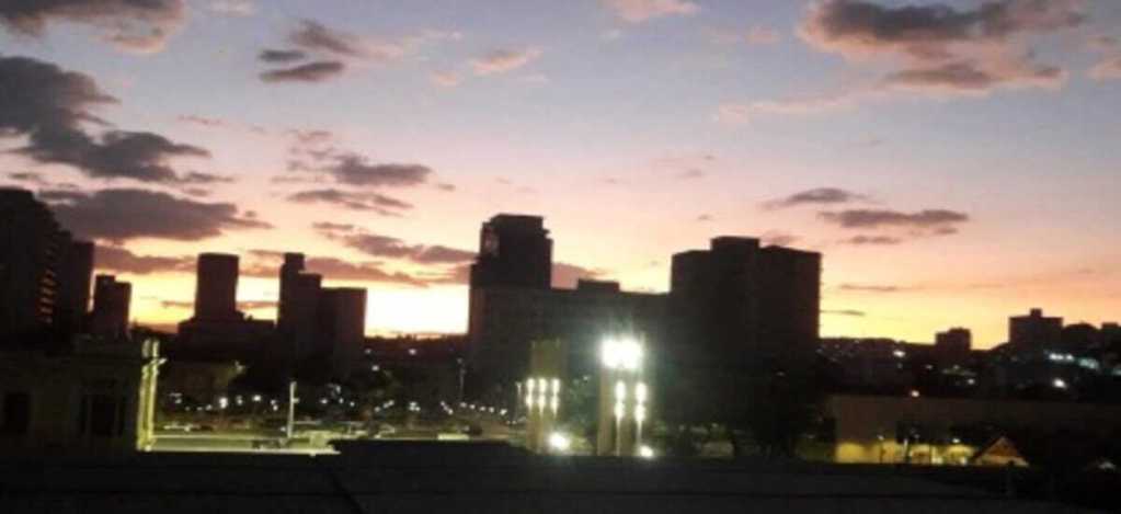 What life teaches you from the light in the darkness of the cities
